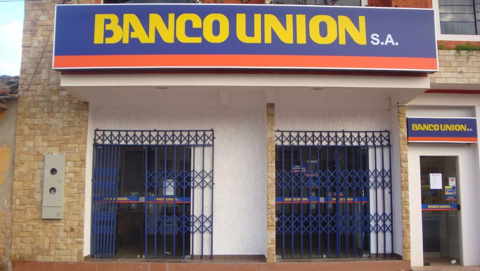 Envían a la cárcel de San Pedro a los cinco implicados en el robo de Bs 700 mil del Banco Unión