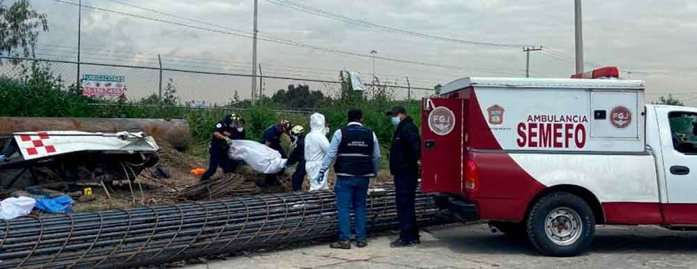 Se derrumba grúa de Ecatepec; mueren cinco trabajadores